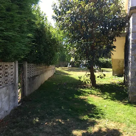 Сasa de vacaciones Casa Con Jardín