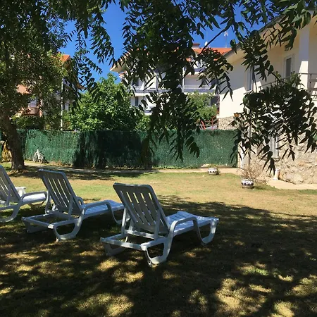 Сasa de vacaciones Casa Con Jardín