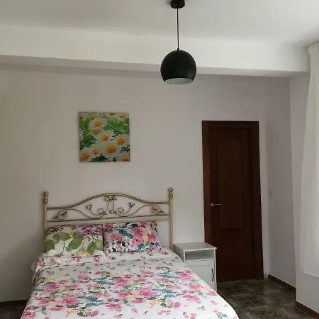 Сasa de vacaciones Casa Con Jardín *