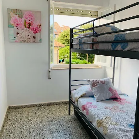 Nyaraló Casa Con Jardin Con 2 Alojamientos, Con Jardines No Compartidos Y Aparcamiento Privado *