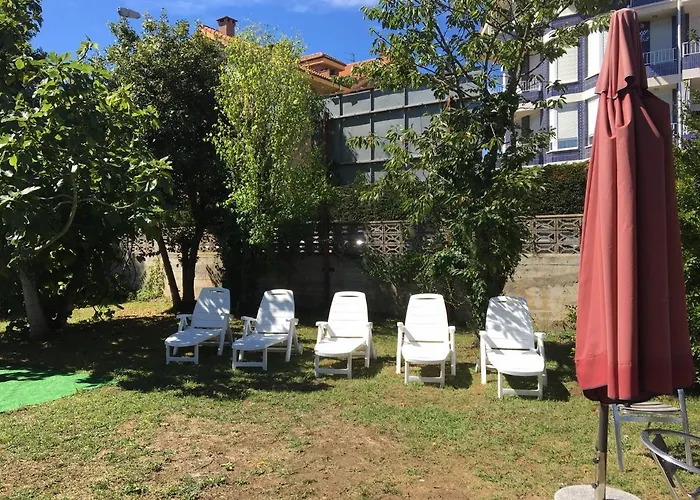 Дом отдыха Casa Con Jardin Con 2 Alojamientos, Con Jardines No Compartidos Y Aparcamiento Privado *