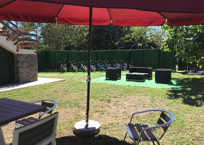 Дом отдыха Casa Con Jardin Con 2 Alojamientos, Con Jardines No Compartidos Y Aparcamiento Privado *