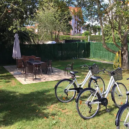 Casa Con Jardin Con 2 Alojamientos, Con Jardines No Compartidos Y Aparcamiento Privado Noja