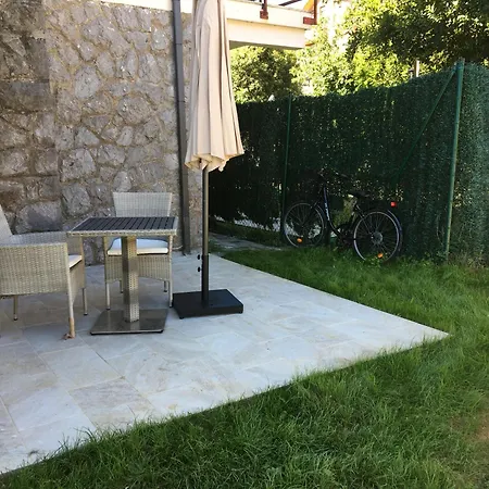 Nyaraló Casa Con Jardin Con 2 Alojamientos, Con Jardines No Compartidos Y Aparcamiento Privado *