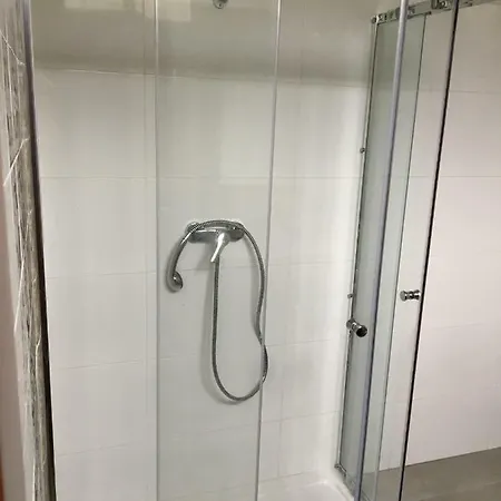 Casa Con Jardin Con 2 Alojamientos, Con Jardines No Compartidos Y Aparcamiento Privado * Noja