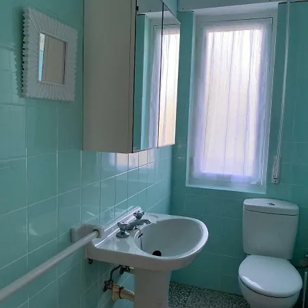 Casa Con Jardin Con 2 Alojamientos, Con Jardines No Compartidos Y Aparcamiento Privado Nyaraló *