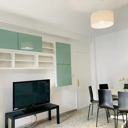 Casa Con Jardin Con 2 Alojamientos, Con Jardines No Compartidos Y Aparcamiento Privado Nyaraló *