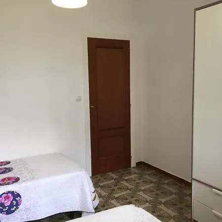 Nyaraló Casa Con Jardin Con 2 Alojamientos, Con Jardines No Compartidos Y Aparcamiento Privado